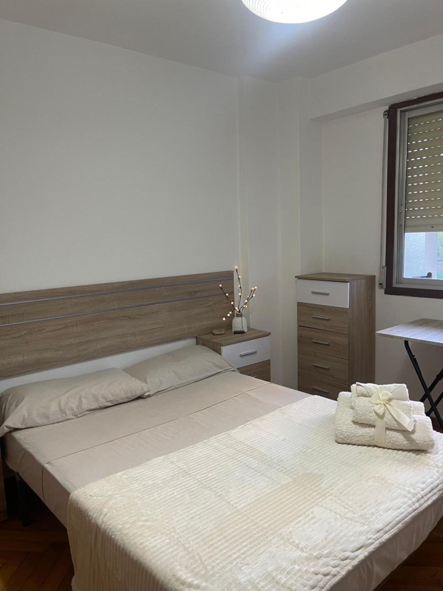 Disfruta De Exclusiva Habitacion Privada, A 5 Minutos De La Playa Vigo Luaran gambar